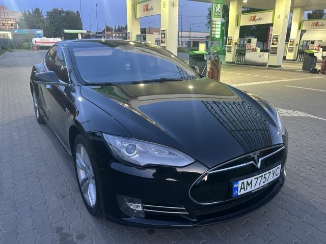 Черный Тесла Модель С, объемом двигателя 0 л и пробегом 190 тыс. км за 14500 $, фото 1 на Automoto.ua