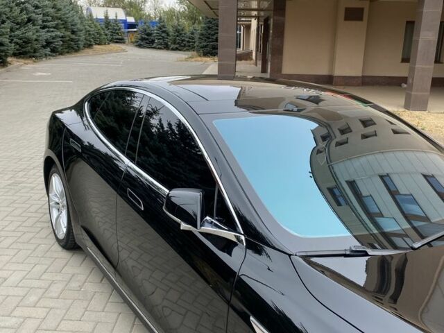 Чорний Тесла Модель С, об'ємом двигуна 0 л та пробігом 214 тис. км за 13973 $, фото 11 на Automoto.ua