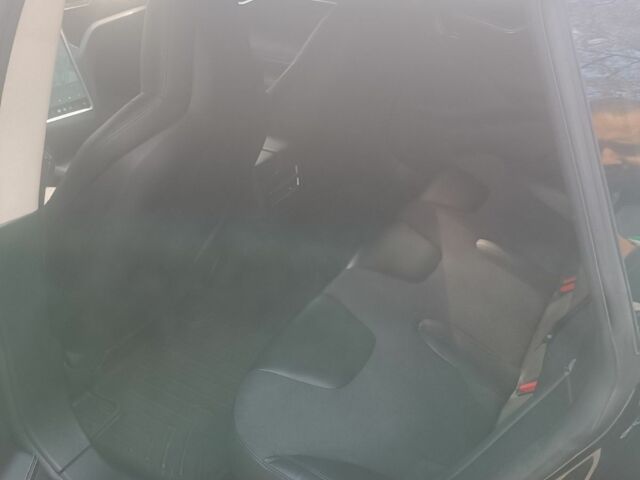 Черный Тесла Модель С, объемом двигателя 0 л и пробегом 121 тыс. км за 14800 $, фото 9 на Automoto.ua