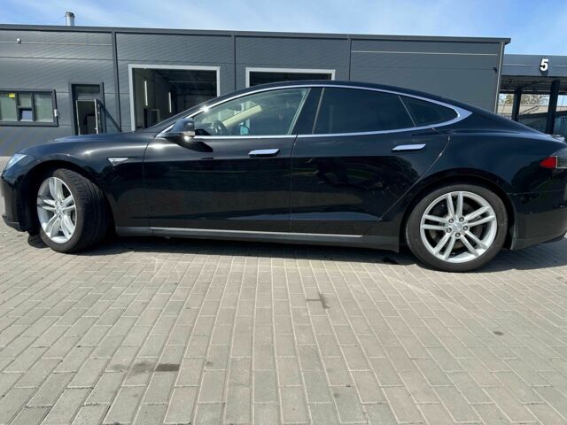 Черный Тесла Модель С, объемом двигателя 0 л и пробегом 227 тыс. км за 12500 $, фото 2 на Automoto.ua