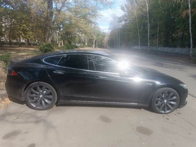 Черный Тесла Модель С, объемом двигателя 0 л и пробегом 121 тыс. км за 14800 $, фото 4 на Automoto.ua