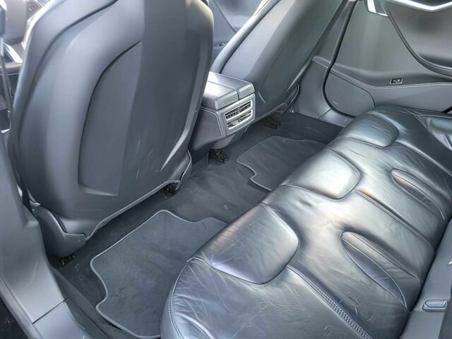 Черный Тесла Модель С, объемом двигателя 0 л и пробегом 73 тыс. км за 9000 $, фото 12 на Automoto.ua