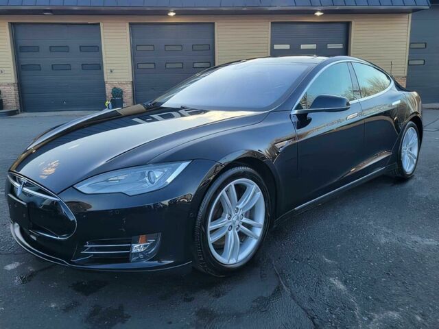 Черный Тесла Модель С, объемом двигателя 0 л и пробегом 73 тыс. км за 9000 $, фото 2 на Automoto.ua