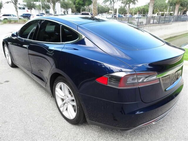Черный Тесла Модель С, объемом двигателя 4.8 л и пробегом 79 тыс. км за 9700 $, фото 5 на Automoto.ua