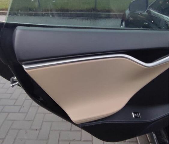 Черный Тесла Модель С, объемом двигателя 0 л и пробегом 190 тыс. км за 281 $, фото 9 на Automoto.ua