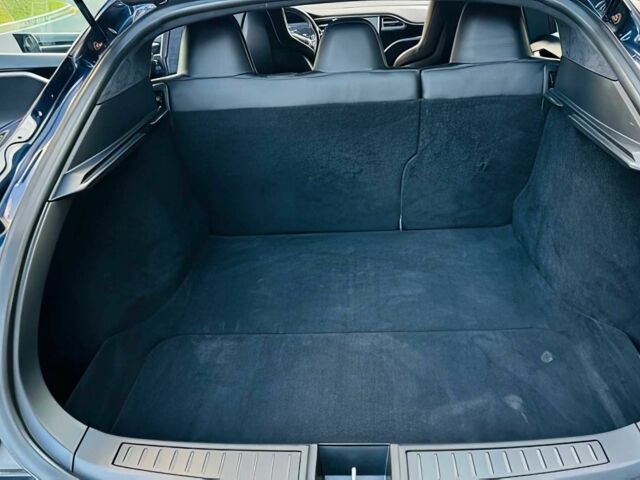 Черный Тесла Модель С, объемом двигателя 0 л и пробегом 75 тыс. км за 7000 $, фото 12 на Automoto.ua