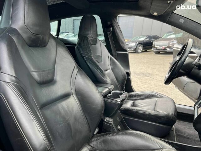 Черный Тесла Модель С, объемом двигателя 0 л и пробегом 150 тыс. км за 14990 $, фото 34 на Automoto.ua