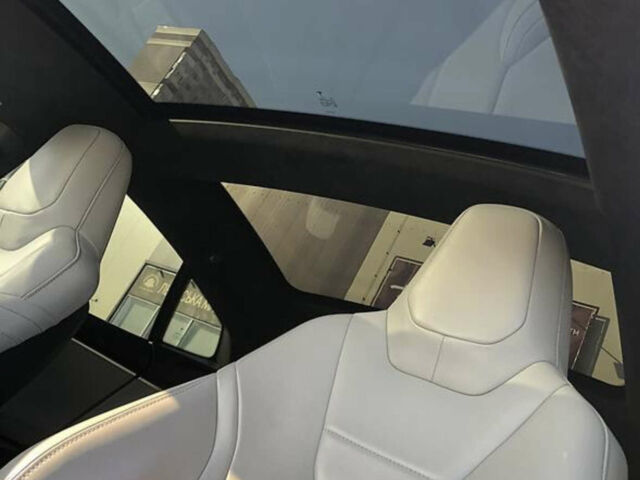 Чорний Тесла Модель С, об'ємом двигуна 0 л та пробігом 192 тис. км за 31000 $, фото 2 на Automoto.ua