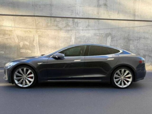 Чорний Тесла Модель С, об'ємом двигуна 0 л та пробігом 120 тис. км за 10000 $, фото 3 на Automoto.ua