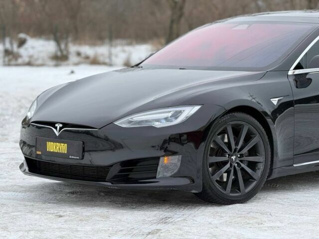Черный Тесла Модель С, объемом двигателя 0 л и пробегом 224 тыс. км за 17500 $, фото 1 на Automoto.ua