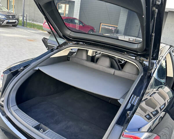 Черный Тесла Модель С, объемом двигателя 0 л и пробегом 116 тыс. км за 10000 $, фото 6 на Automoto.ua