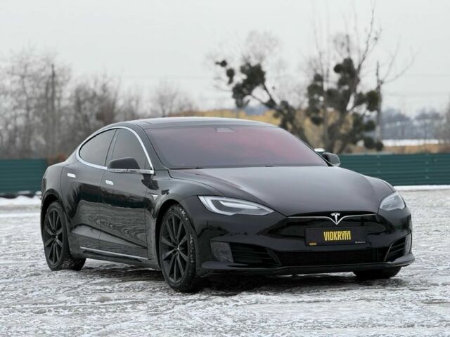 Черный Тесла Модель С, объемом двигателя 0 л и пробегом 224 тыс. км за 17500 $, фото 4 на Automoto.ua