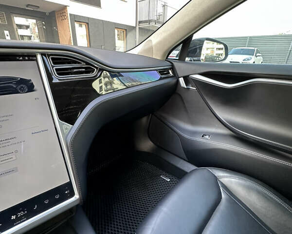 Черный Тесла Модель С, объемом двигателя 0 л и пробегом 116 тыс. км за 10000 $, фото 21 на Automoto.ua