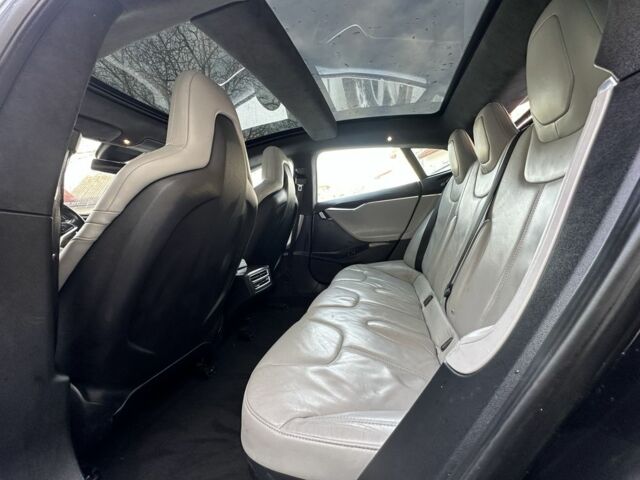 Черный Тесла Модель С, объемом двигателя 0 л и пробегом 167 тыс. км за 14300 $, фото 17 на Automoto.ua