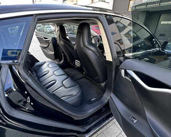 Черный Тесла Модель С, объемом двигателя 0 л и пробегом 116 тыс. км за 10000 $, фото 11 на Automoto.ua