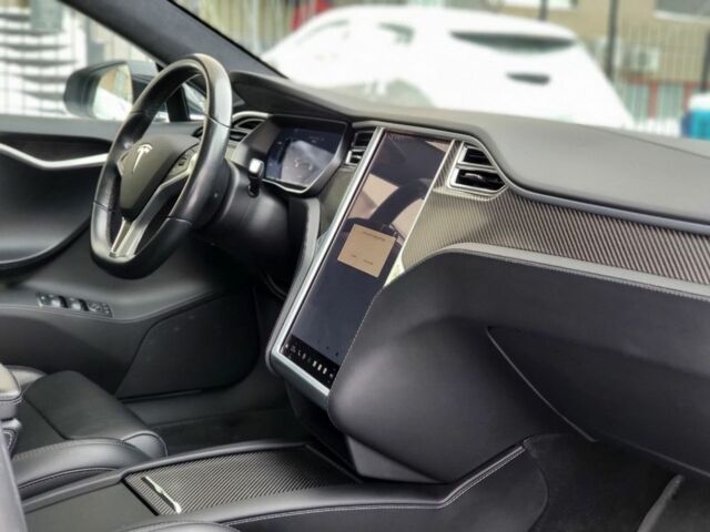 Чорний Тесла Модель С, об'ємом двигуна 0 л та пробігом 142 тис. км за 17900 $, фото 11 на Automoto.ua