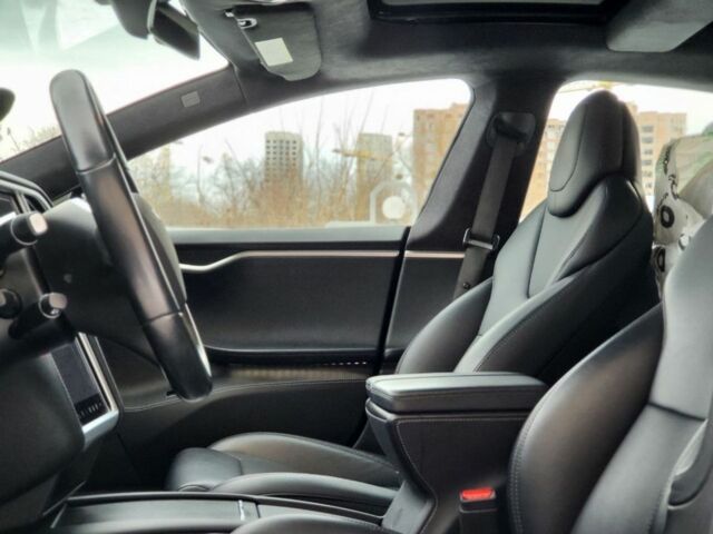 Чорний Тесла Модель С, об'ємом двигуна 0 л та пробігом 142 тис. км за 17900 $, фото 14 на Automoto.ua