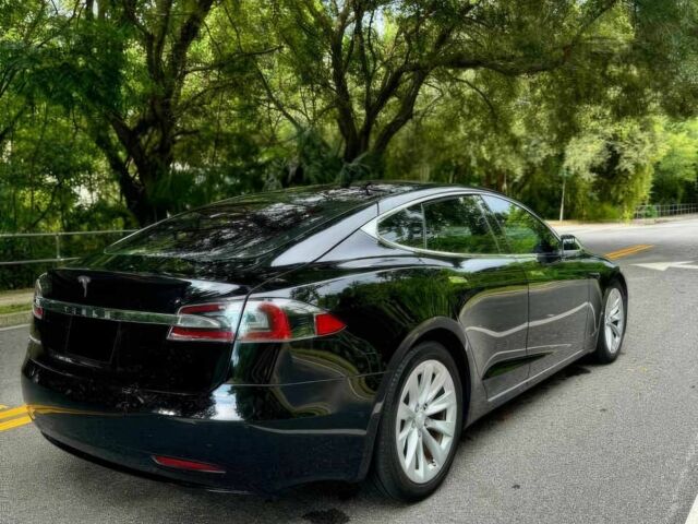 Чорний Тесла Модель С, об'ємом двигуна 0 л та пробігом 63 тис. км за 14600 $, фото 5 на Automoto.ua