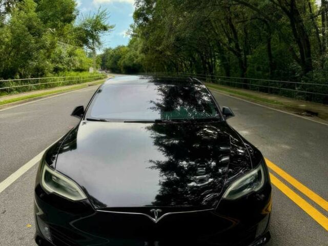 Чорний Тесла Модель С, об'ємом двигуна 0 л та пробігом 63 тис. км за 14600 $, фото 1 на Automoto.ua