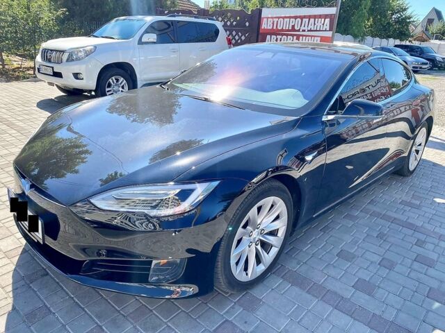 Черный Тесла Модель С, объемом двигателя 0 л и пробегом 57 тыс. км за 36000 $, фото 2 на Automoto.ua