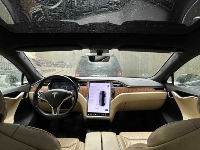 Черный Тесла Модель С, объемом двигателя 0 л и пробегом 191 тыс. км за 18350 $, фото 1 на Automoto.ua