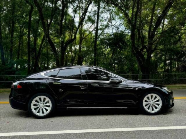 Чорний Тесла Модель С, об'ємом двигуна 0 л та пробігом 63 тис. км за 14600 $, фото 3 на Automoto.ua