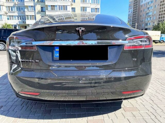 Черный Тесла Модель С, объемом двигателя 0 л и пробегом 57 тыс. км за 36000 $, фото 11 на Automoto.ua
