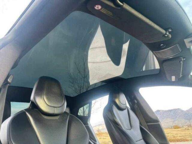 Чорний Тесла Модель С, об'ємом двигуна 0 л та пробігом 89 тис. км за 8900 $, фото 12 на Automoto.ua