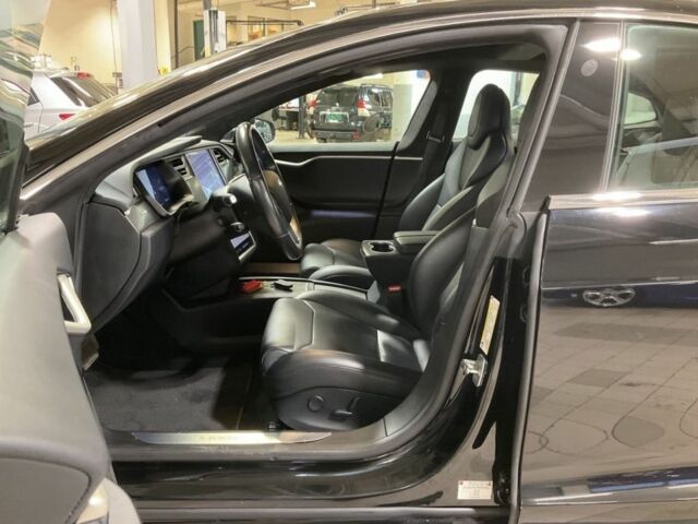 Черный Тесла Модель С, объемом двигателя 0 л и пробегом 142 тыс. км за 17500 $, фото 14 на Automoto.ua