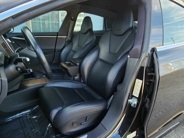 Черный Тесла Модель С, объемом двигателя 0 л и пробегом 87 тыс. км за 21000 $, фото 8 на Automoto.ua