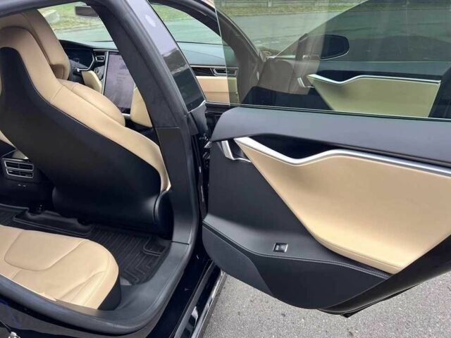 Черный Тесла Модель С, объемом двигателя 0 л и пробегом 89 тыс. км за 11800 $, фото 19 на Automoto.ua