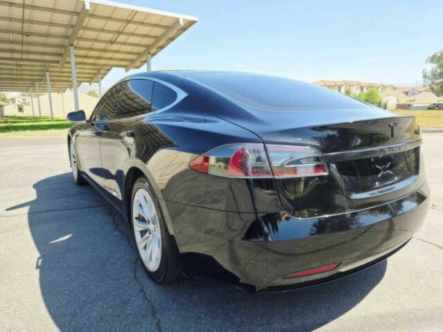 Чорний Тесла Модель С, об'ємом двигуна 0 л та пробігом 38 тис. км за 12000 $, фото 5 на Automoto.ua