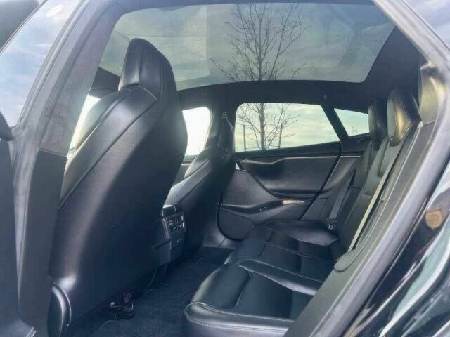 Чорний Тесла Модель С, об'ємом двигуна 0 л та пробігом 89 тис. км за 8900 $, фото 10 на Automoto.ua