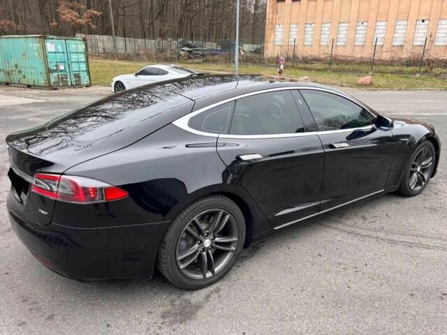 Черный Тесла Модель С, объемом двигателя 0 л и пробегом 89 тыс. км за 11800 $, фото 8 на Automoto.ua