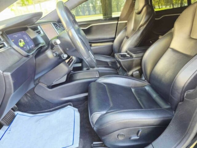 Чорний Тесла Модель С, об'ємом двигуна 0 л та пробігом 38 тис. км за 12000 $, фото 8 на Automoto.ua