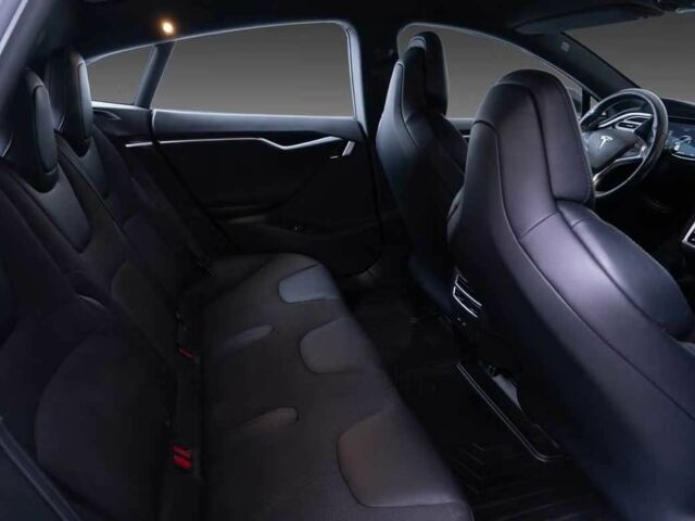 Черный Тесла Модель С, объемом двигателя 0 л и пробегом 78 тыс. км за 22900 $, фото 5 на Automoto.ua