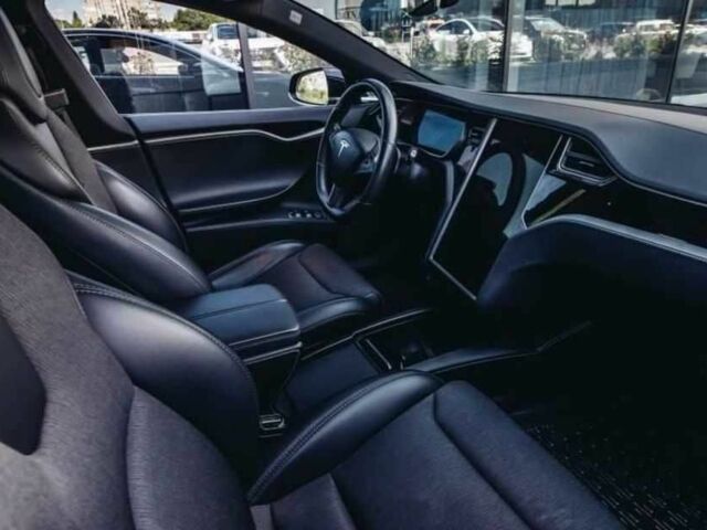 Черный Тесла Модель С, объемом двигателя 0 л и пробегом 43 тыс. км за 17300 $, фото 8 на Automoto.ua