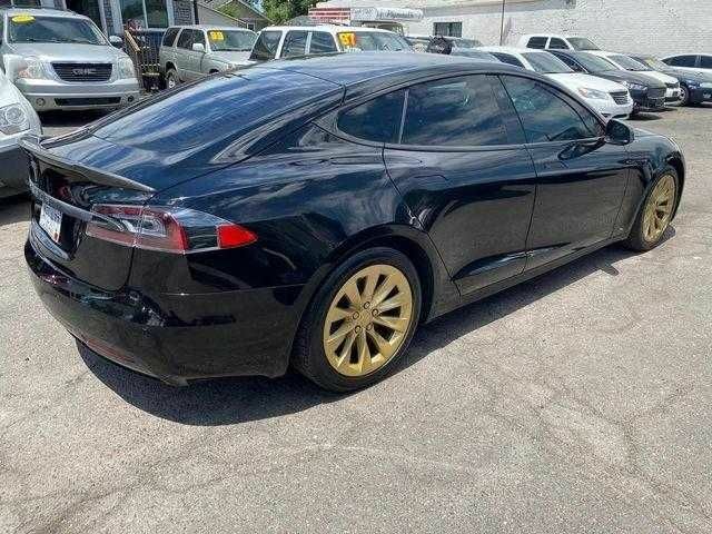 Чорний Тесла Модель С, об'ємом двигуна 0 л та пробігом 55 тис. км за 8200 $, фото 3 на Automoto.ua