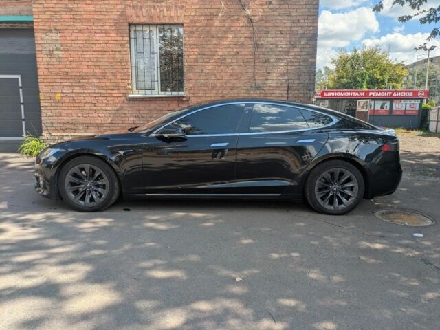 Чорний Тесла Модель С, об'ємом двигуна 0 л та пробігом 162 тис. км за 18974 $, фото 2 на Automoto.ua