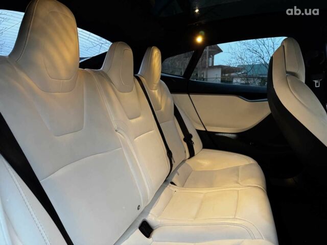 Чорний Тесла Модель С, об'ємом двигуна 0 л та пробігом 64 тис. км за 21490 $, фото 19 на Automoto.ua