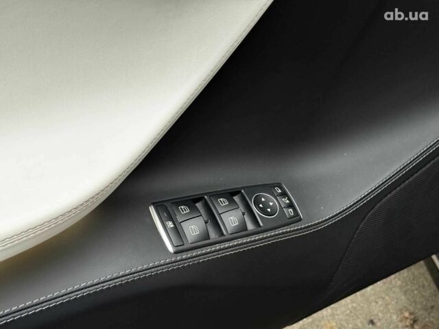 Чорний Тесла Модель С, об'ємом двигуна 0 л та пробігом 64 тис. км за 21490 $, фото 14 на Automoto.ua