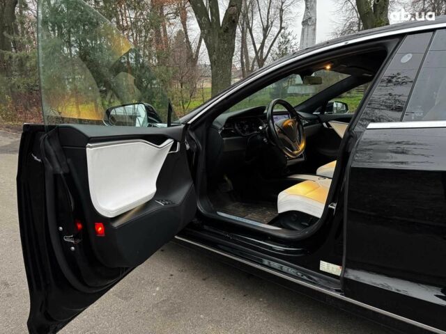 Чорний Тесла Модель С, об'ємом двигуна 0 л та пробігом 64 тис. км за 21490 $, фото 15 на Automoto.ua