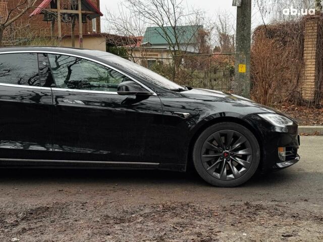 Чорний Тесла Модель С, об'ємом двигуна 0 л та пробігом 64 тис. км за 21490 $, фото 3 на Automoto.ua