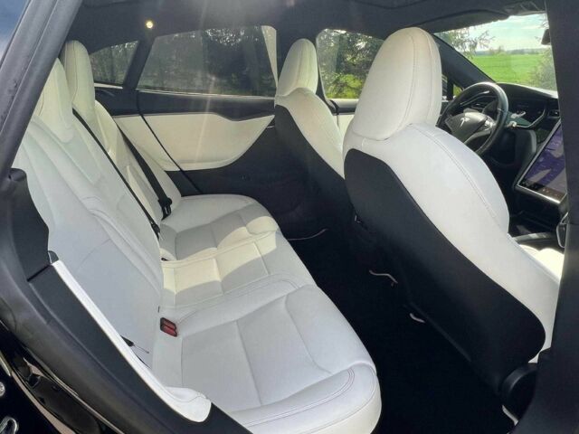 Черный Тесла Модель С, объемом двигателя 0 л и пробегом 101 тыс. км за 18500 $, фото 10 на Automoto.ua