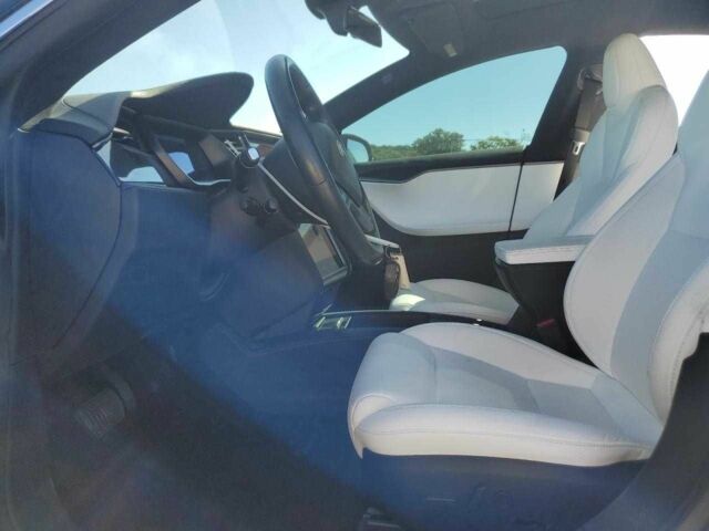 Черный Тесла Модель С, объемом двигателя 0 л и пробегом 148 тыс. км за 9900 $, фото 6 на Automoto.ua