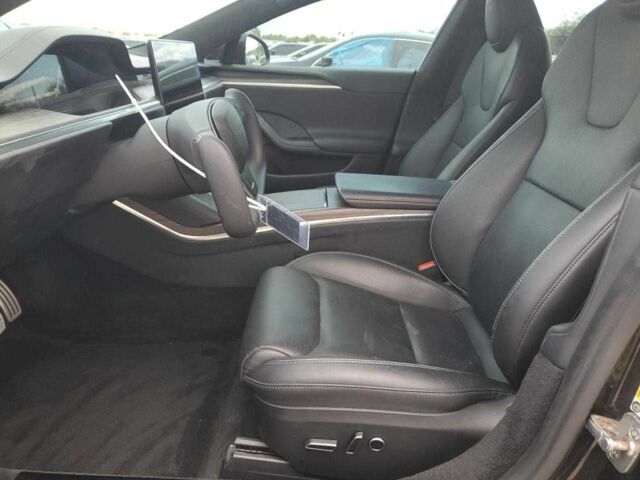 Черный Тесла Модель С, объемом двигателя 0 л и пробегом 67 тыс. км за 9100 $, фото 6 на Automoto.ua