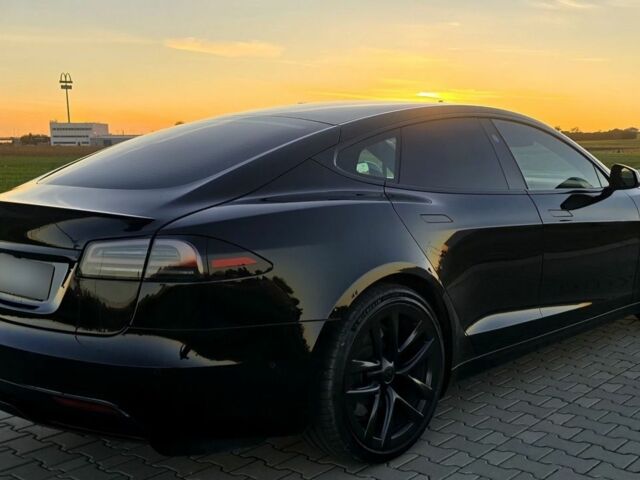 Черный Тесла Модель С, объемом двигателя 0 л и пробегом 56 тыс. км за 15000 $, фото 4 на Automoto.ua