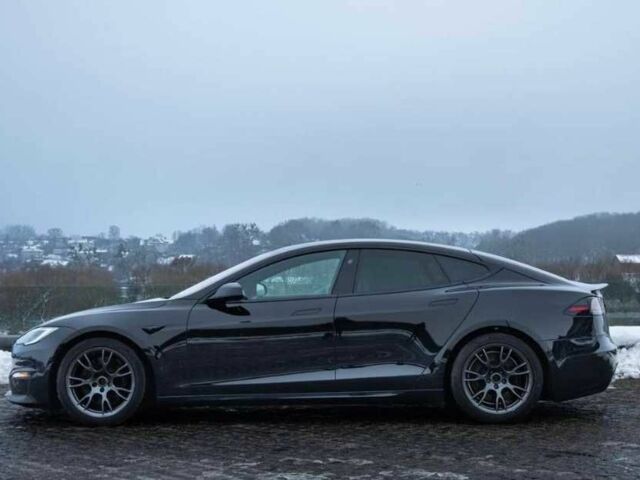 Черный Тесла Модель С, объемом двигателя 0 л и пробегом 13 тыс. км за 30000 $, фото 2 на Automoto.ua