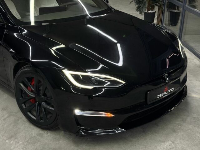 Черный Тесла Модель С, объемом двигателя 0 л и пробегом 21 тыс. км за 46500 $, фото 1 на Automoto.ua