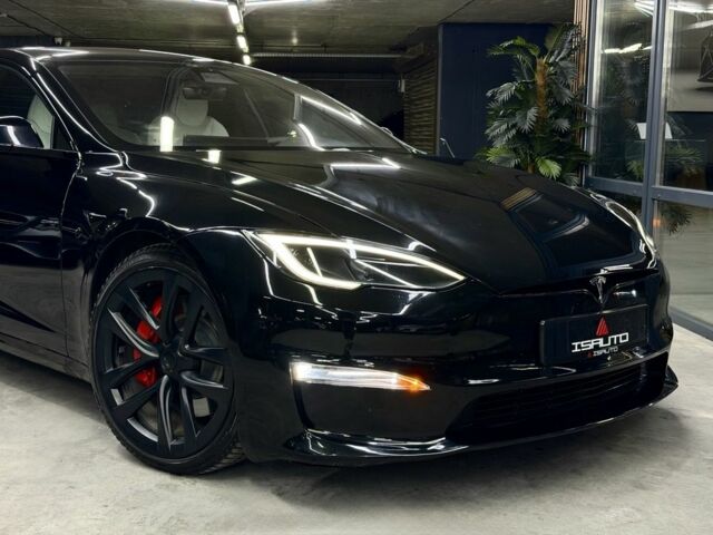 Черный Тесла Модель С, объемом двигателя 0 л и пробегом 21 тыс. км за 46500 $, фото 3 на Automoto.ua